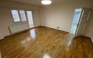 Recent renovat| partial mobilat| 2 camere| garaj, et.2| lift| balcon 12 mp. - Poză 1