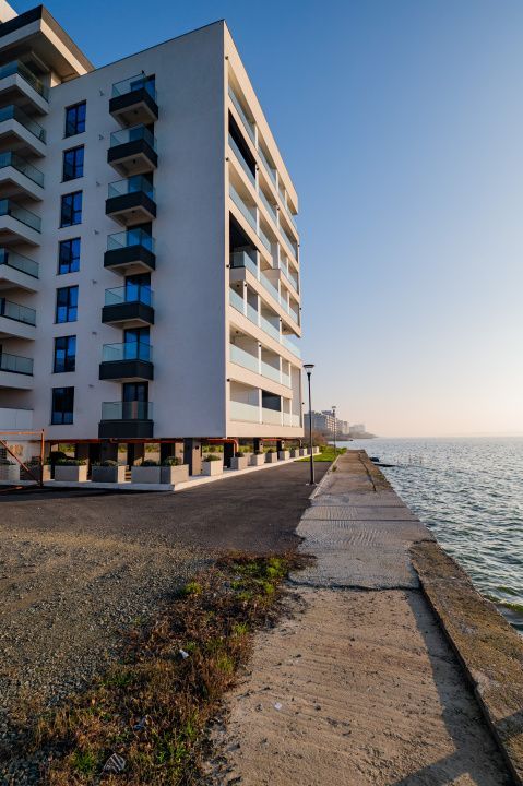 2 camere Mamaia | Private Lake- bloc 2025| Vedere frontală la lac, la 5 m de apa - Poză 21