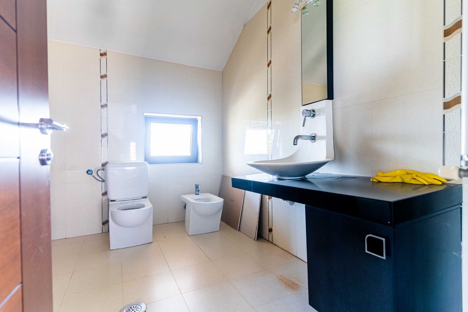 Casă / Vilă cu 6 camere de vânzare în Balotesti - Poză 11