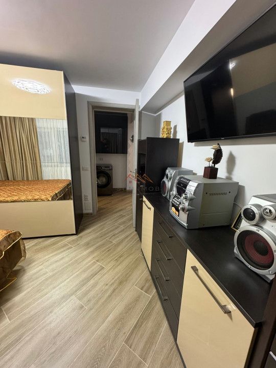 Apartament 3 camere, decomandat, ultracentral, mobilat si utilat - Poză 12