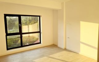 Apartament 3 camere de vanzare - Poză 4