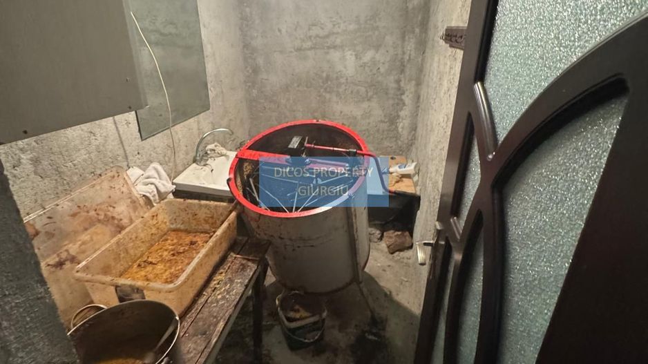 Casă cu garaj – str. Mărășești - Poză 10