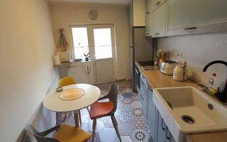 Apartament spațios, 3 camere funcționale, 2 balcoane. - Poză 2
