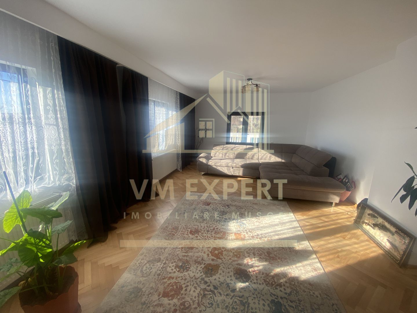 VILA S+P+E-306 MP, TEREN 2078 MP, CAMPULUNG - Poză 15