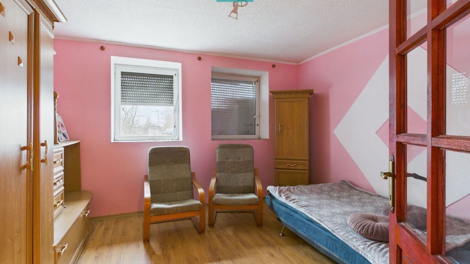 Casă cu 4 camere în Chișineu Criș - Poză 12