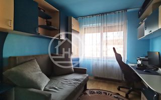 Apartament cu 4 camere de vanzare in Nufarul, Oradea - Poză 13
