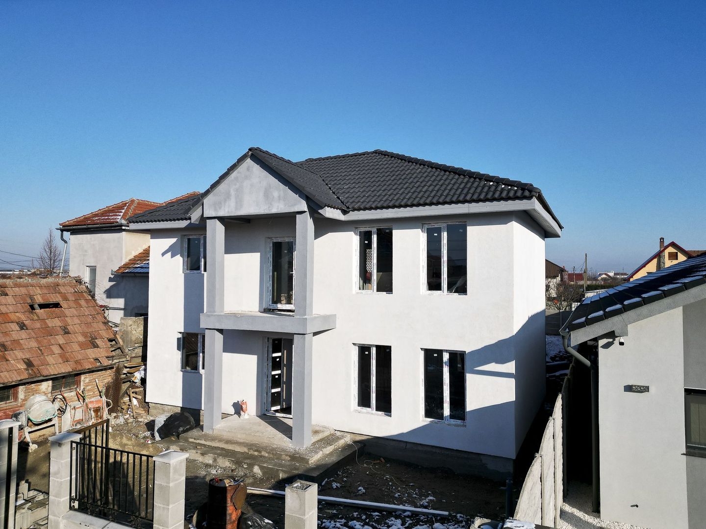 Casă cu teren în Gai - Poză 3