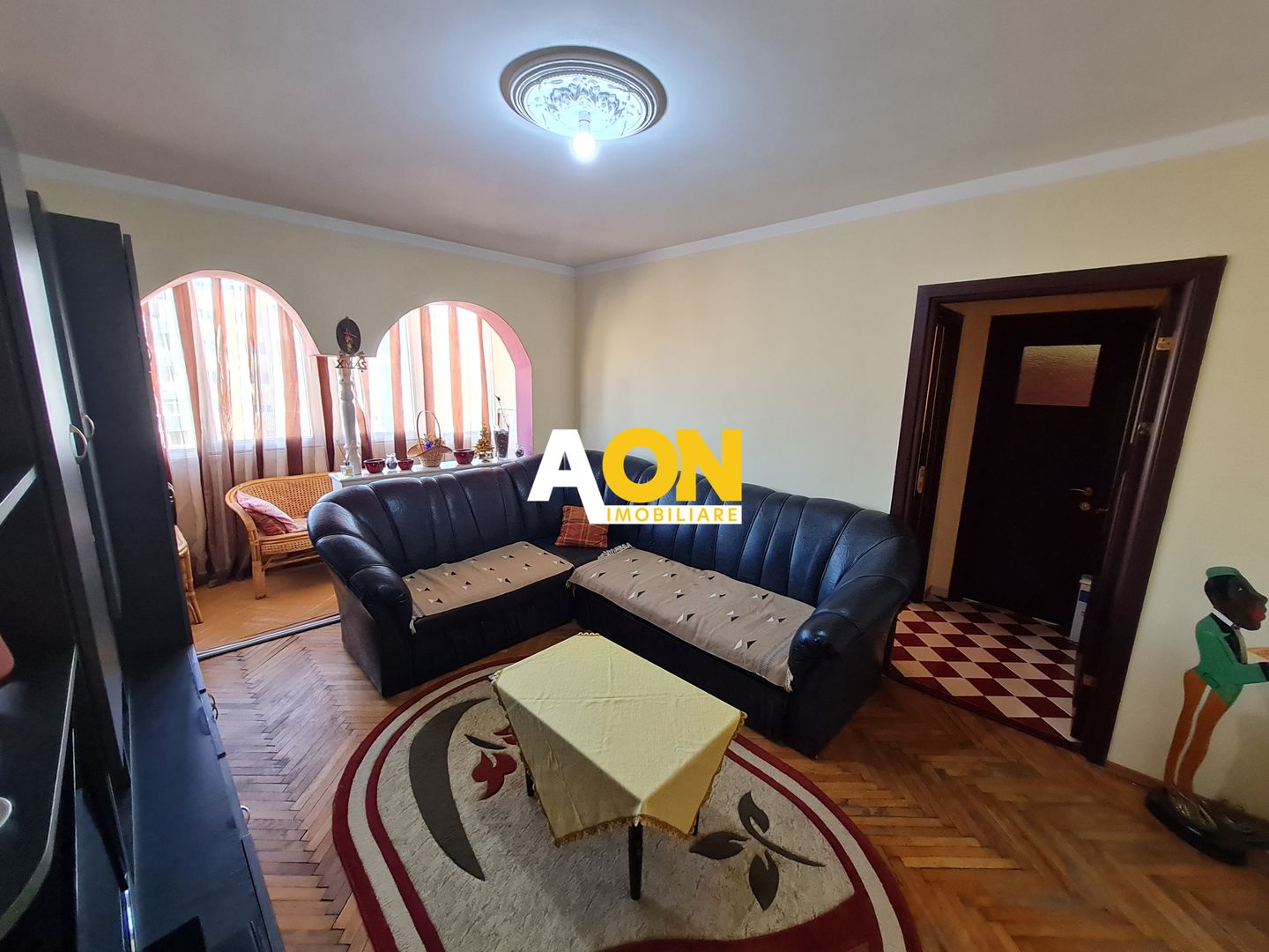 Apartament 2 camere, Semidecomandat, Zona Bulevard Cetate - Poză 1