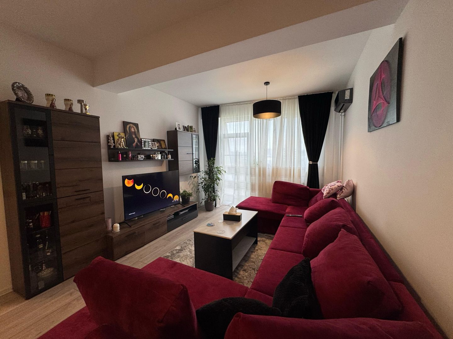 2 camere| BIHARIA- BANEASA| LOC DE PARCARE - Poză 2