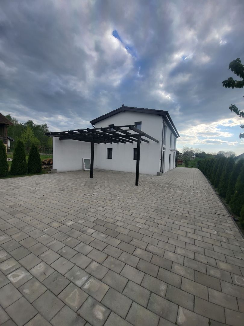 CASA NOUA, MODERNA DE VANZARE IN LIMBA  (CIUGUD) LA 195000 EURO - Poză 1