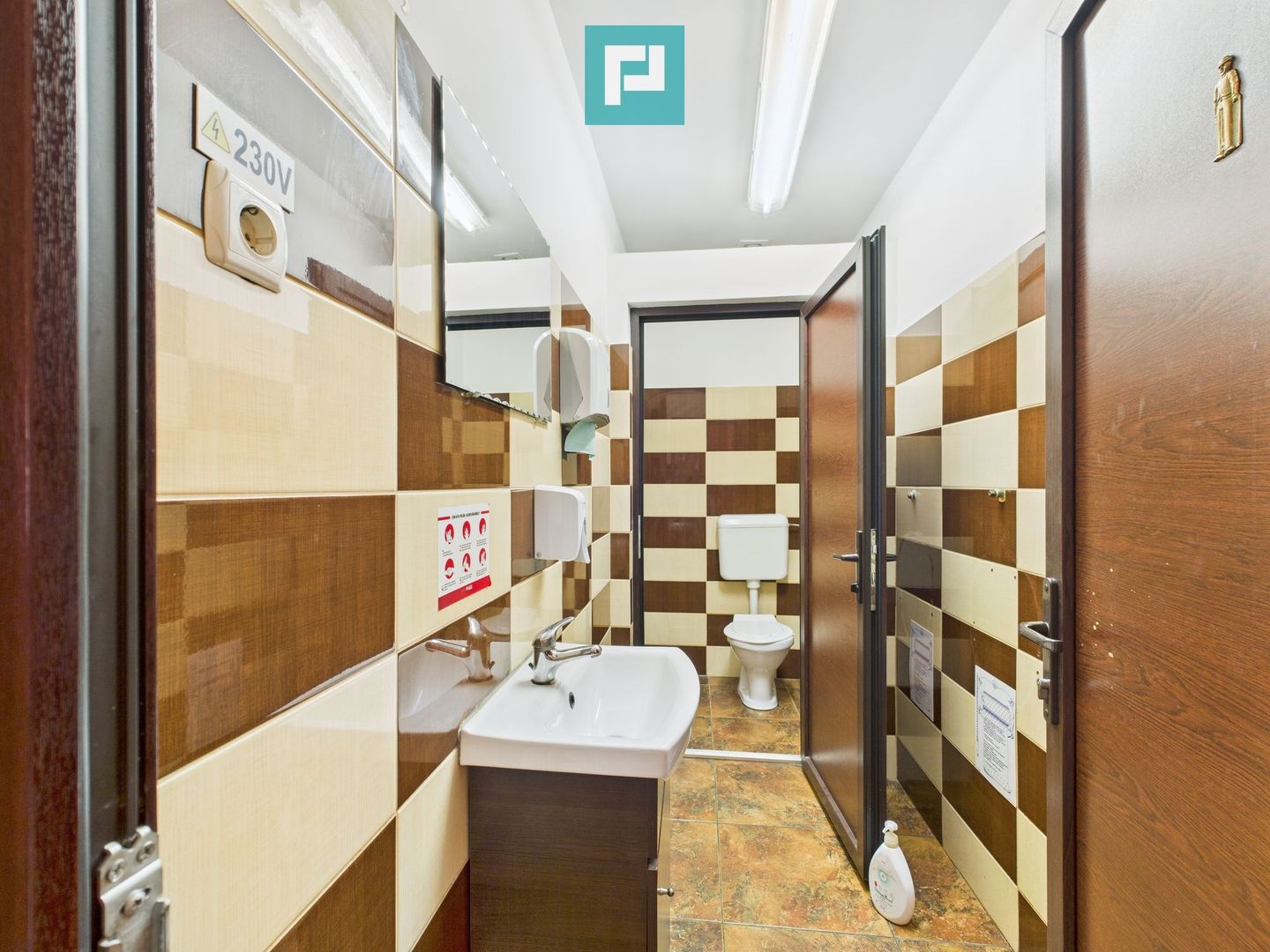 Casă și clădire de apartamente la Orțișoara - Poză 20