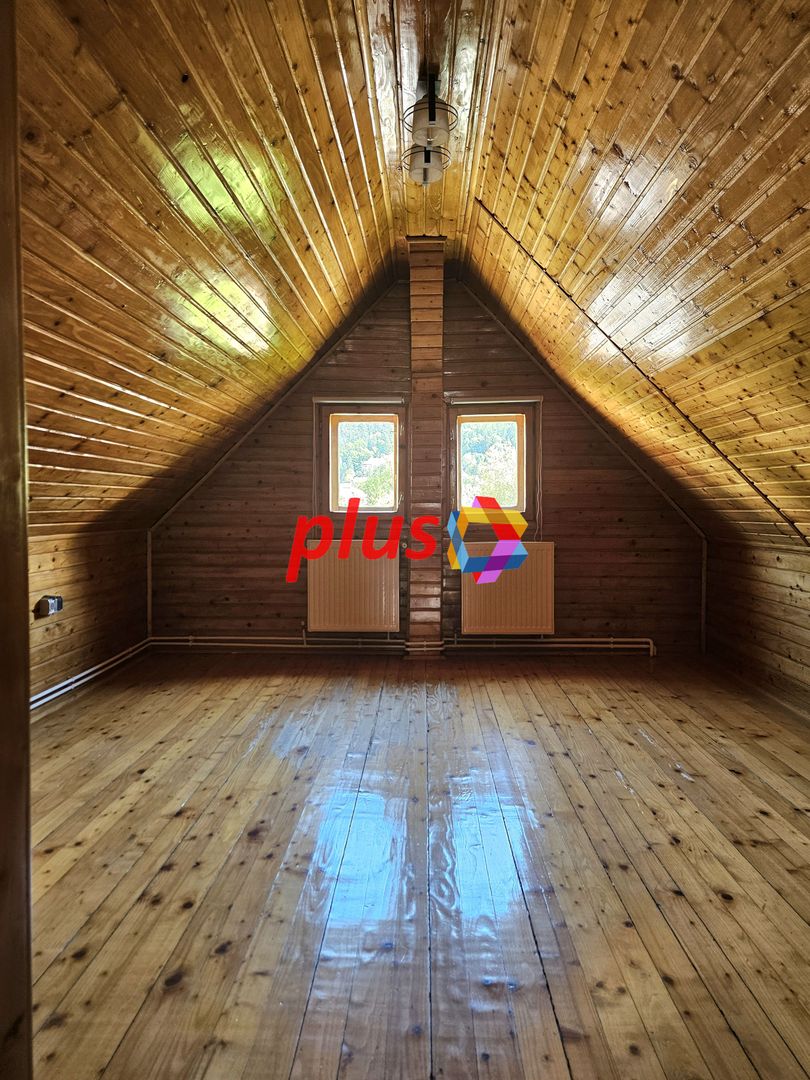 Casa deosebita cu 6 camere Central Brașov - 210 mp - Poză 24