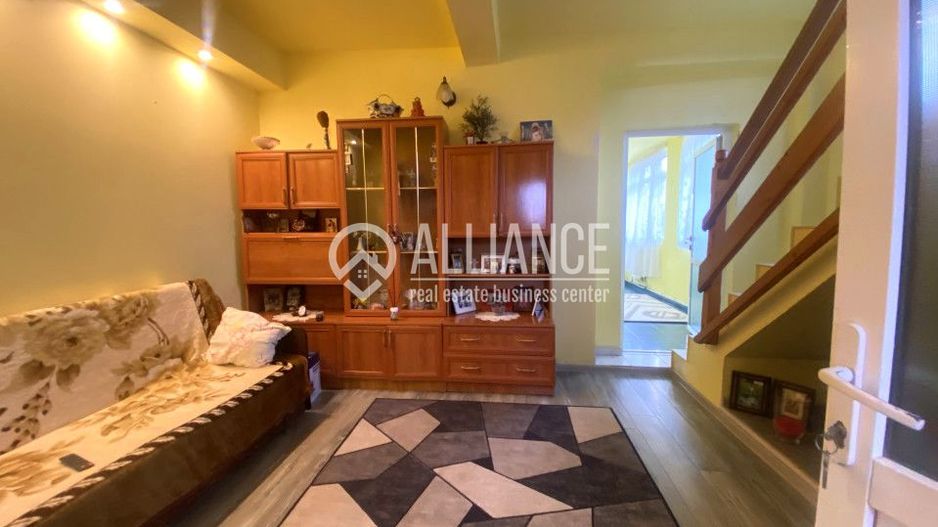 PALAZU MARE  CONSTANTA(COD 07) Casa P+1 etaj cu teren de 1400 mp - Poză 3