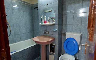 Apartament cu 3 camere - Necesită renovare completă, oportunitate pentru investitori! - Poză 5
