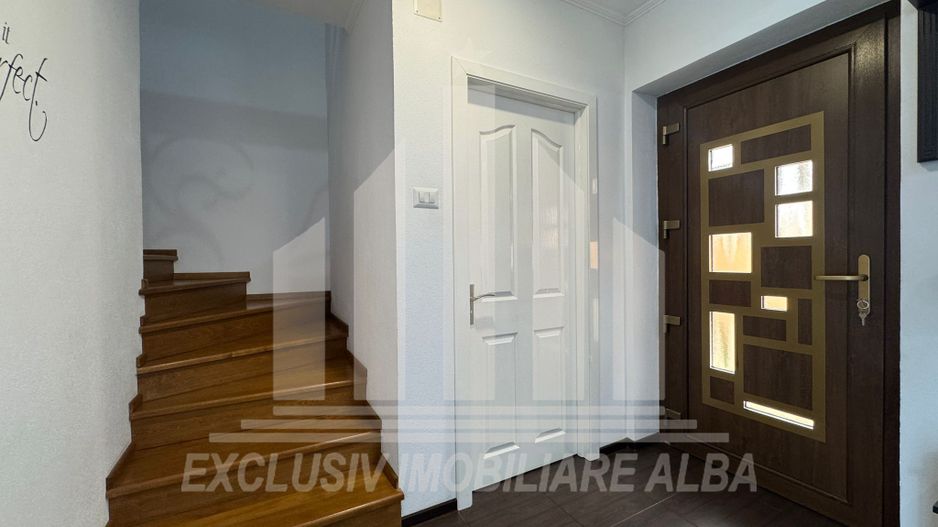 Casa insiruita de vanzare, Cetate - Poză 6