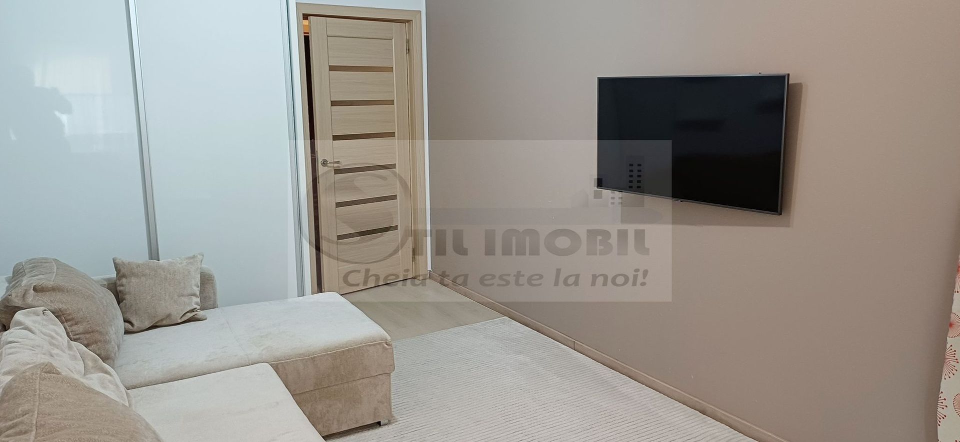 Apartament cu 2 camere si 3 balcoane - Tudor Vladimirescu - 500€ - Poză 1