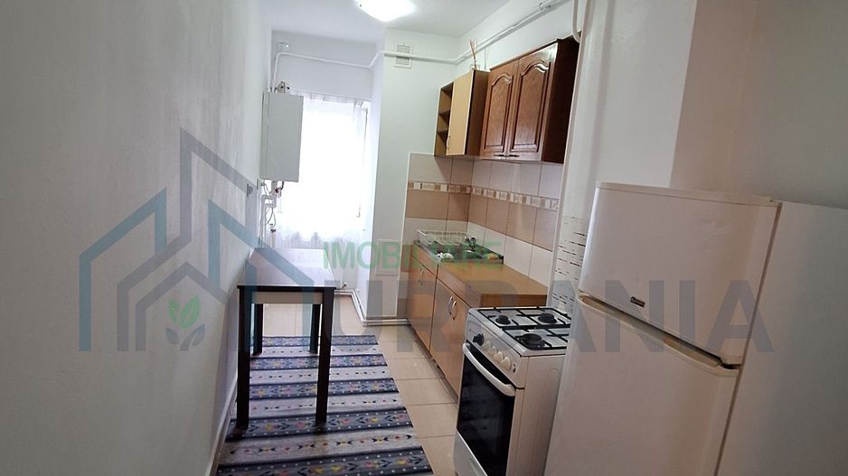 Închiriez apartament # - Poză 1