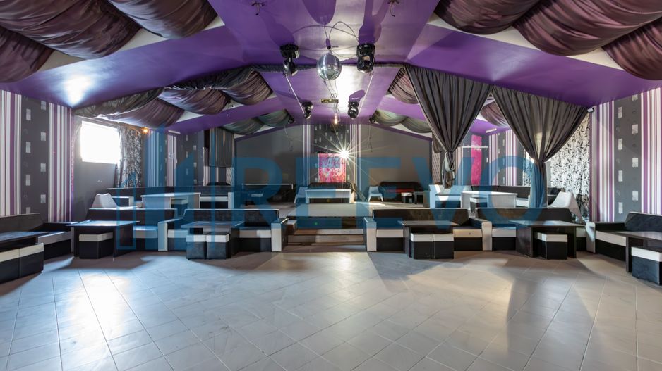 Proprietate cu casa si spatiu comercial+teren 4060 mp Bahna - Poză 7