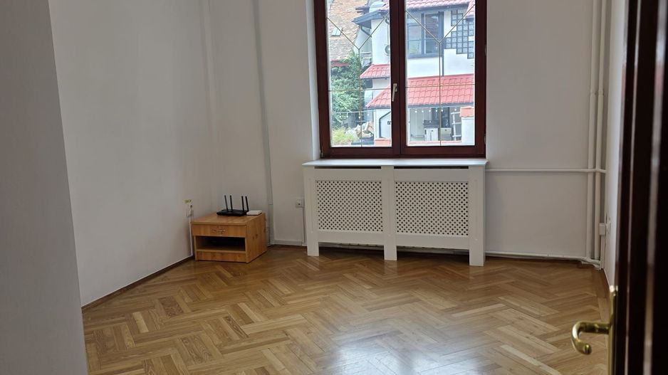 Vila de inchiriat - Poză 3