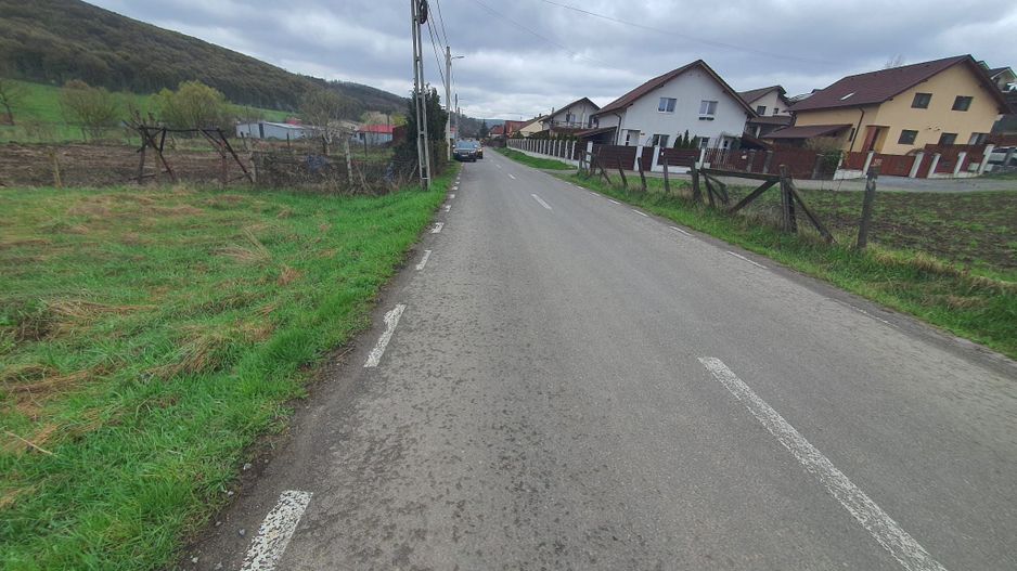 Teren intravilan in Corunca cu 1.600 mp.49.euro mp - Poză 1
