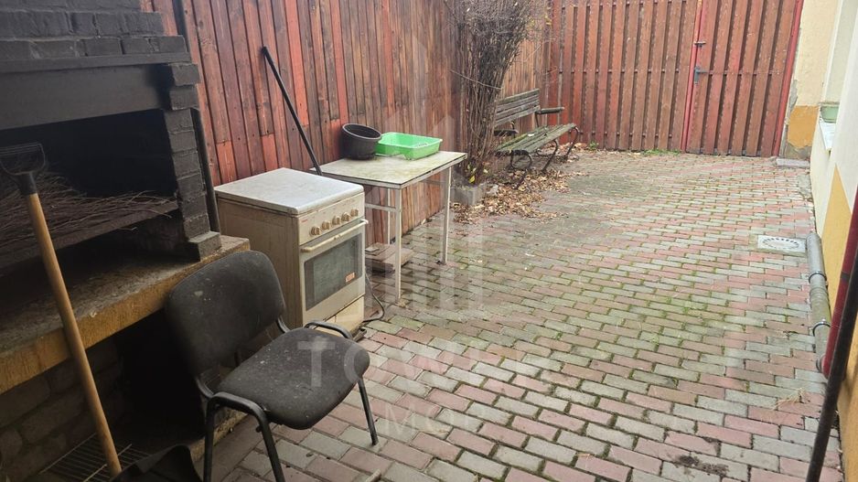 Apartament 2 camere gradina curte si garaj - Poză 3