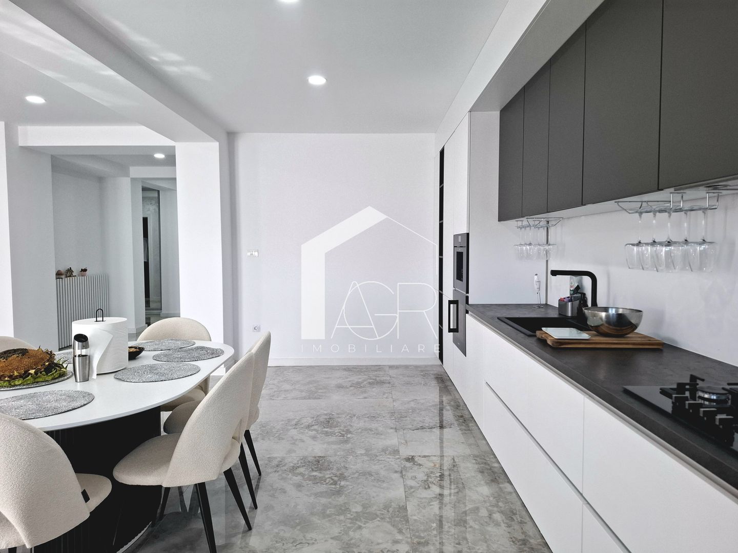 Vila cu 5 camere de vanzare, Strejnicu - Poză 6