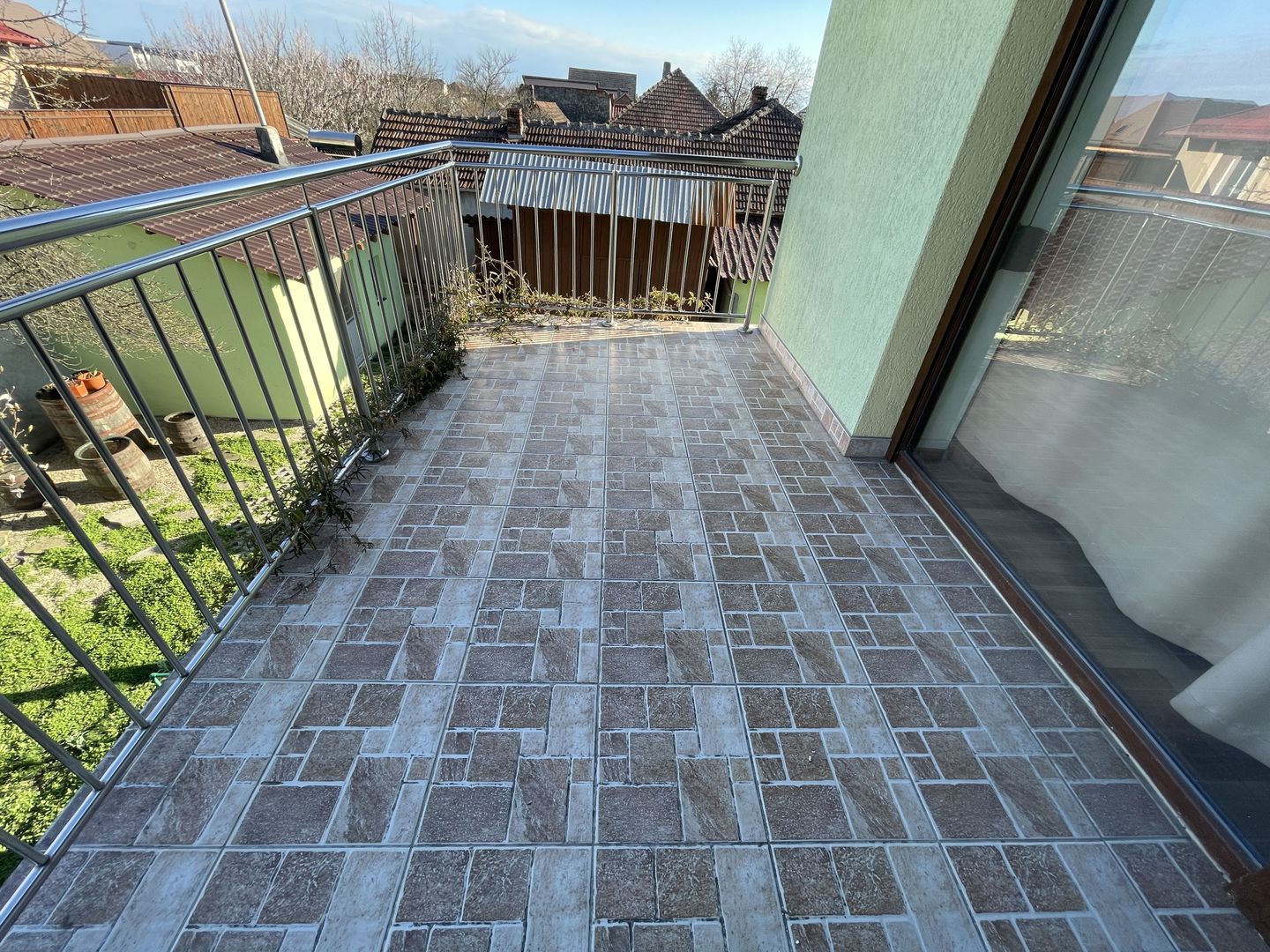 Casa spațioasă  P+1E,526 mp teren-strada liniștită. - Poză 9