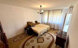 2 decomandate - etaj 3 - 53mp - teava de gaze - 1981 - Rovine - Iorga - Poză 1