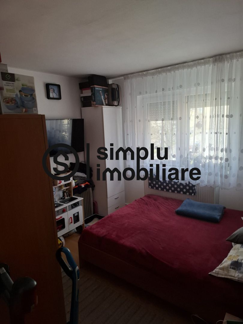 3 camere, etaj 3/4, centrala termica - 105 000 Euro - Poză 2