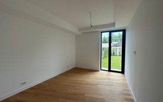 APARTAMENT 4 CAMERE -  GRADINA 250MP - Poză 2