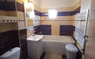 De vanzare apartament cu 3 camere, decomandat, etajul 2 - Poză 13