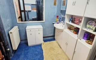 🏡 Casă spațioasă cu 9 camere în Strejnicu – pentru locuință, birouri - Poză 86