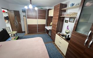 Inchiriez apartament o camera in Buziasului - Poză 8