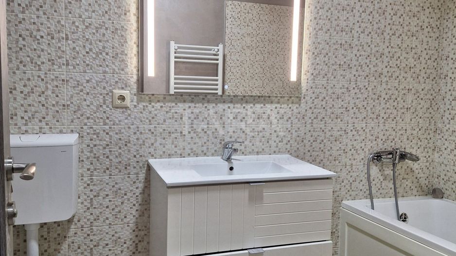 Apartament cu 2 camere, balcon și dressing, zona Terra, Florești. - Poză 6