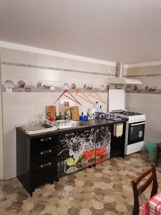 Casa 3 camere decomandate, renovata recent, zona centrala, 536mp teren - Poză 9