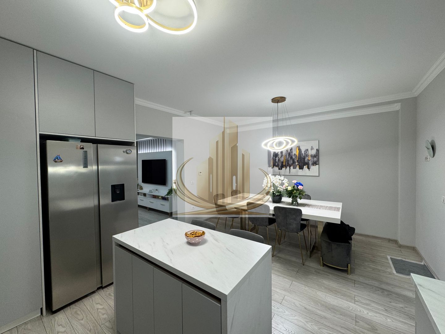 Casa in stil mediteranean, ultrafinisată 5 camere, 3 bai + curte. - Poză 6