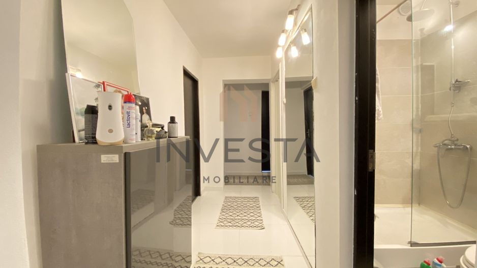 Apartament 3 camere decomandat cu balcon si parcare, zona Gruia - Poză 3