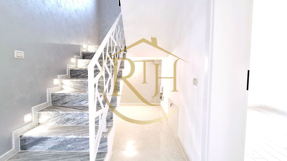 Oferim spre vanzare casa deosebita, cu 5 camere, Giroc, zona Centrala. - Poză 5