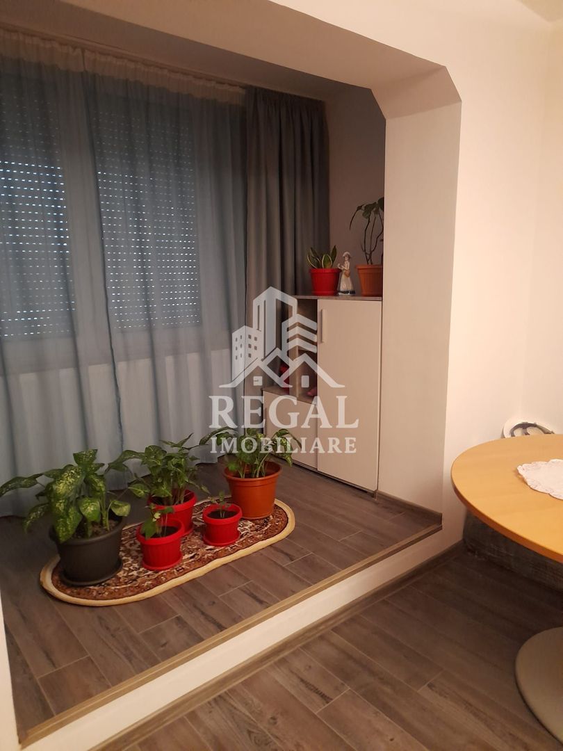 Apartament 3 camere in zona Micro 7( la intersectie cu str. Pinilor) - Poză 9