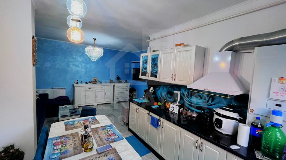 Apartament-Bloc-Nou-Parcare-Curte-Proprie-45mp-Mobilat-Utilat-Liber - Poză 3