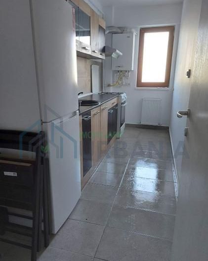 închiriez apartament cu o camera - Poză 3