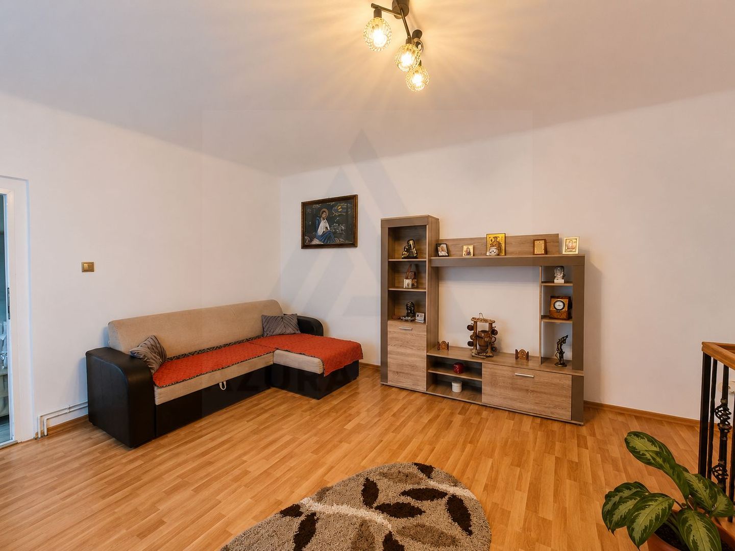 Casă cu 2 apartamente 5 camere 140 mp utili curte 289 mp in Turnișor - Poză 10