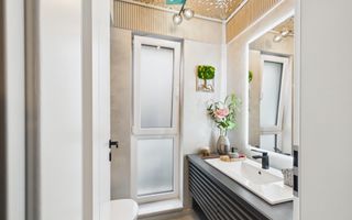 Casă modernă cu 5 camere, 4 băi și terasă închisă – Otopeni, central - Poză 16