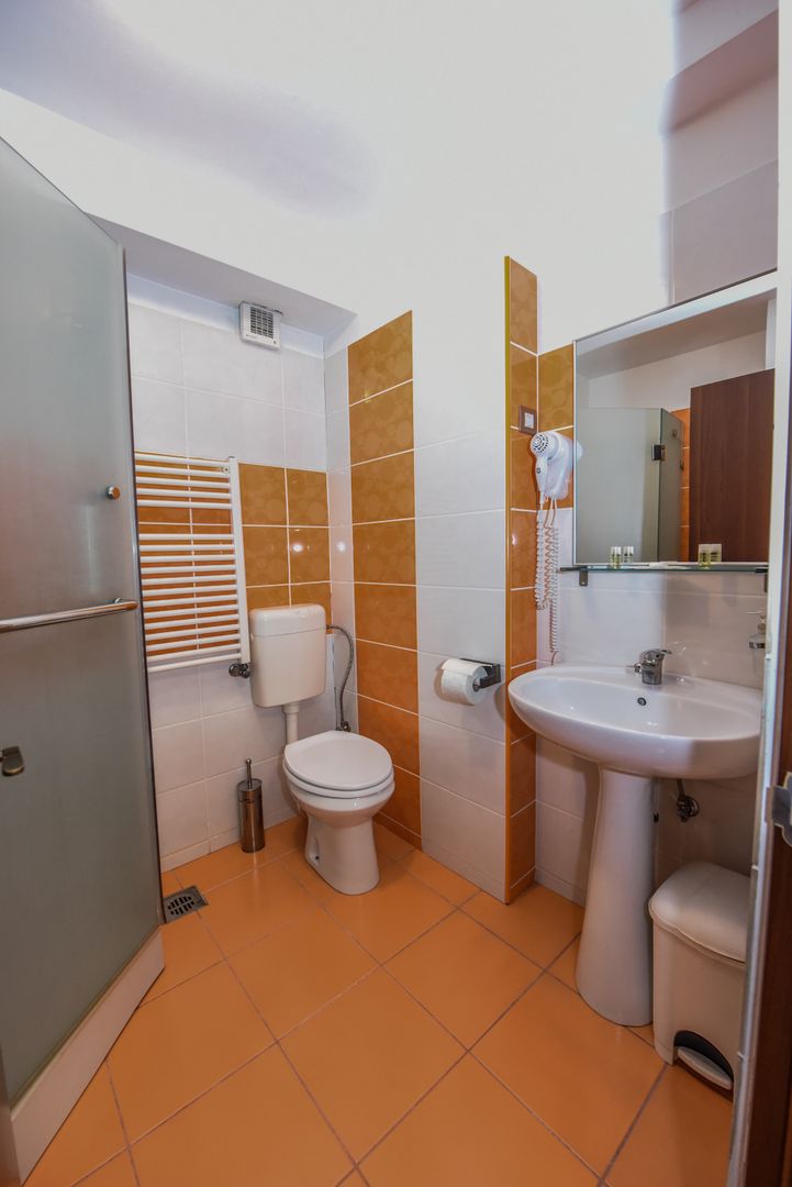 Hotel glamour si restaurant, in inima statiunii Predeal - Poză 34