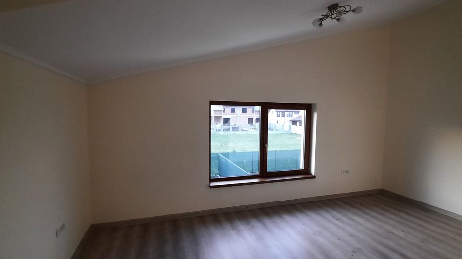 Duplex de vanzare - frumos si calitativ - Poză 9