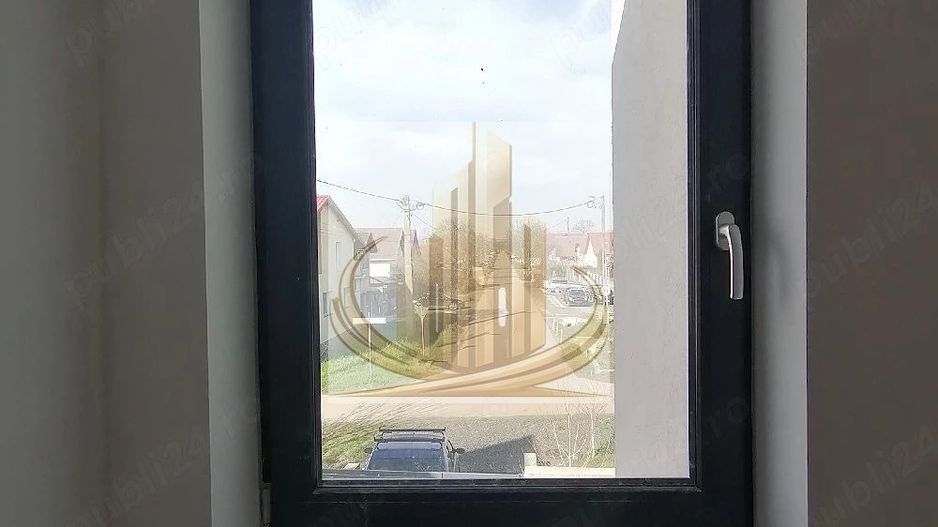 Casa aproape de scoala, gradinita, liceu, 4 camere, asfalt, toate utilitatile - Poză 10