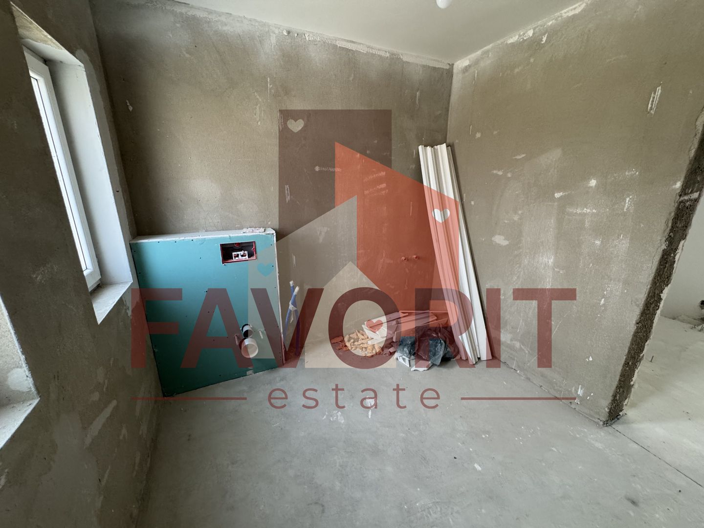 Aproape de benzinaria ESO. Finisaje la alegere - Poză 16