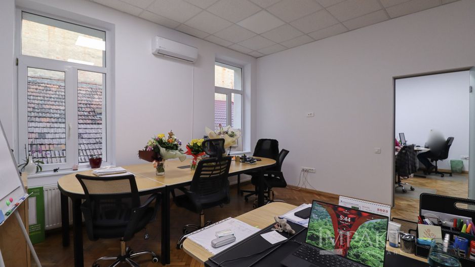 Apartament amenajat si utilizat ca si spatiu de birou aproape de Tribunal! - Poză 6