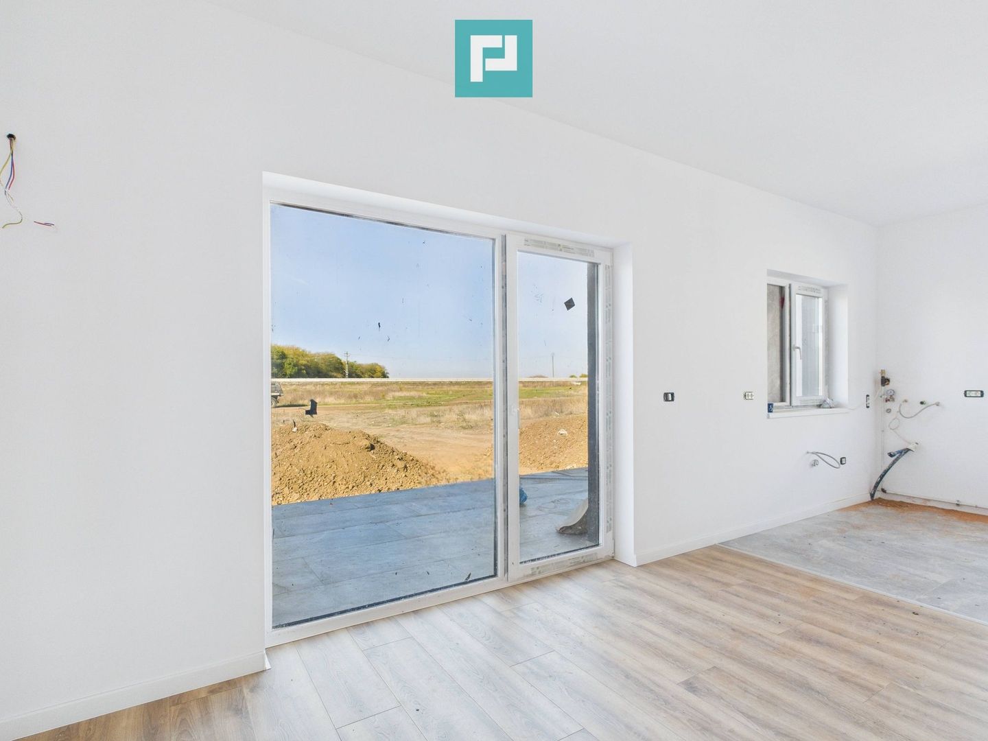 Casă modernă pe parter în Giarmata - Poză 1