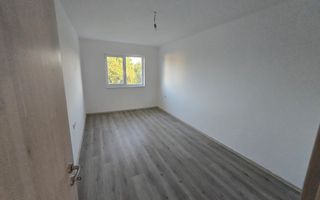 Sanandrei, Drum Asfaltat, Teren Generos, Buc Separata, 3 Dor, 2 Bai, dressing - Poză 14